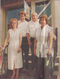 Von 1993 bis 2000 führten Vater Friedel gemeinsam mit Sohn Andreas Schäfer gemeinsam mit ihren Ehefrauen das Unternehmen